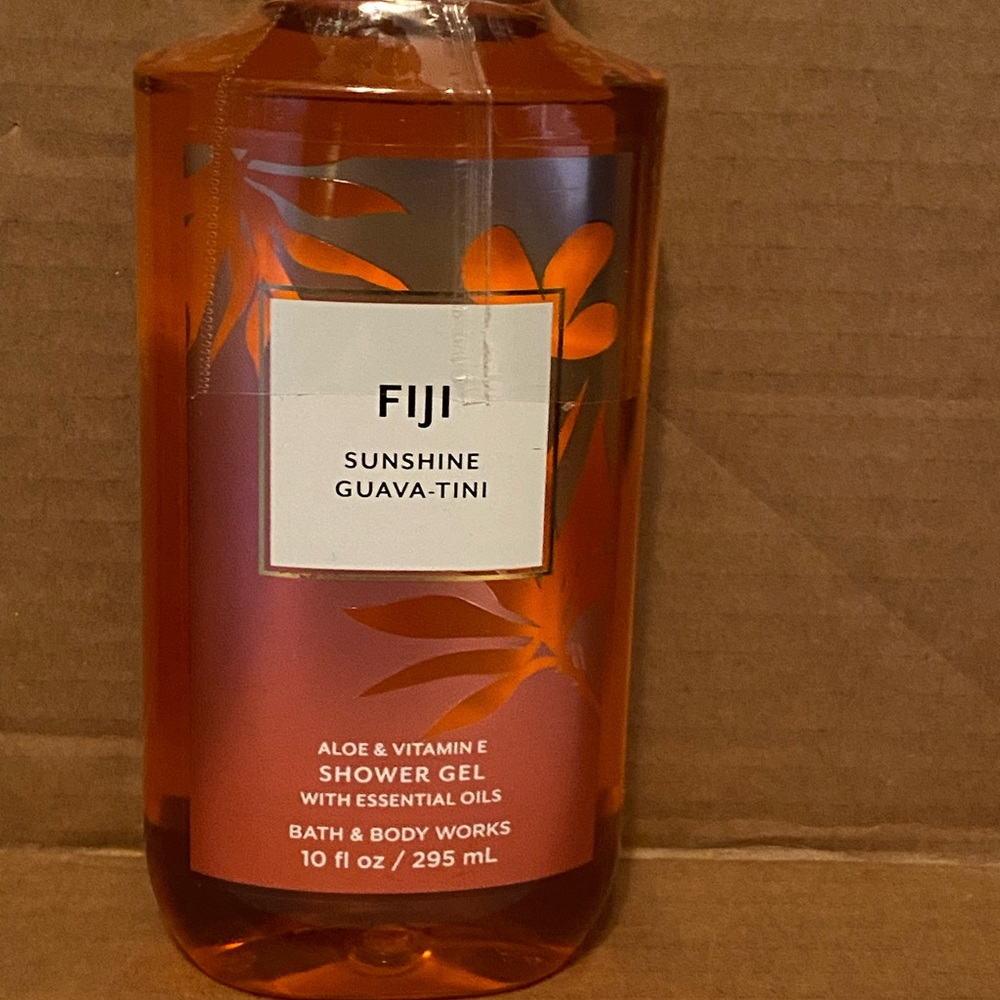 Fiji Sunshine Guava-tini Shower Gel 10oz
